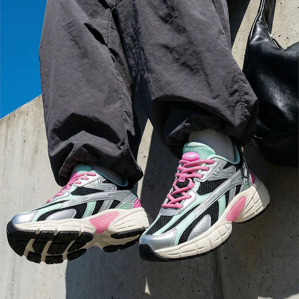 Retro Sneaker 2.0 - Image 15
