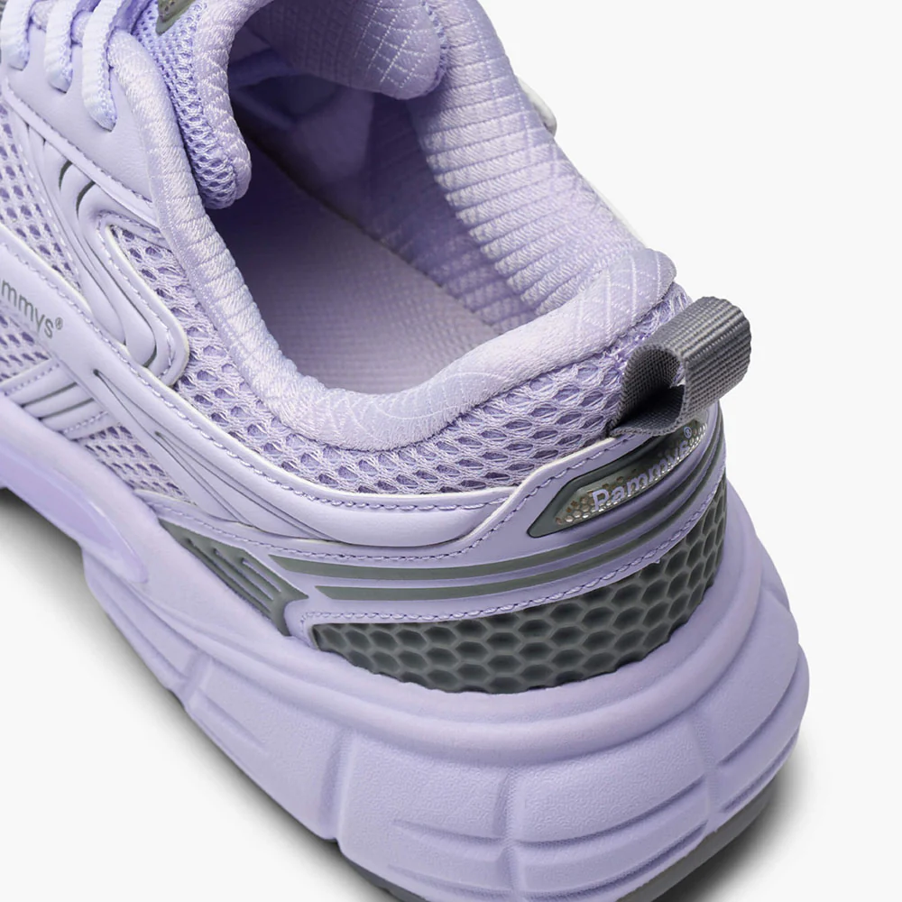 Retro Sneaker 2.0 - Image 41