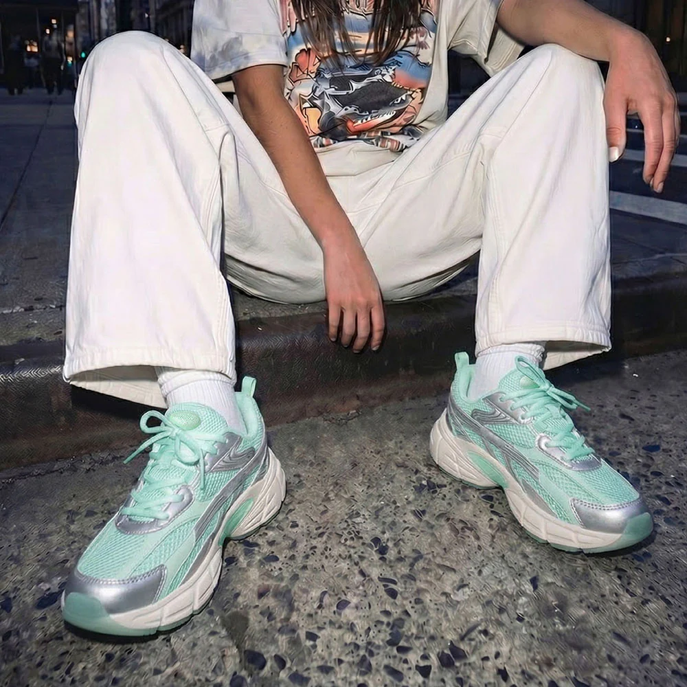 Retro Sneaker 2.0 - Image 7