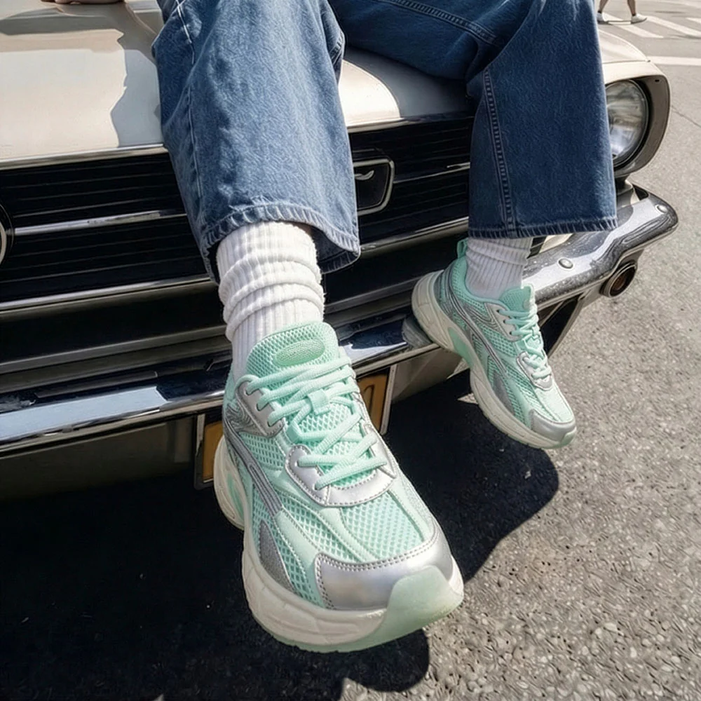 Retro Sneaker 2.0 - Image 9
